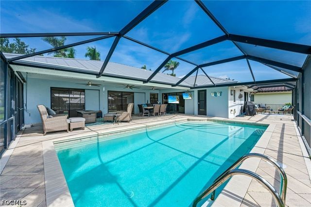 5630 Riverside DR, Cape Coral, FL 33904