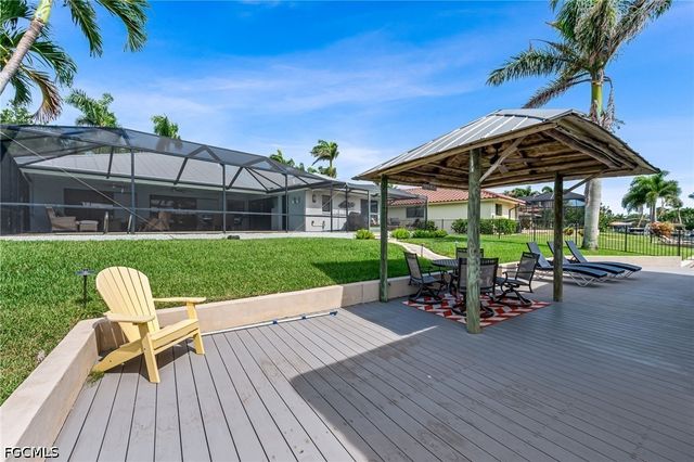 5630 Riverside DR, Cape Coral, FL 33904