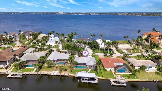 5630 Riverside DR, Cape Coral, FL 33904