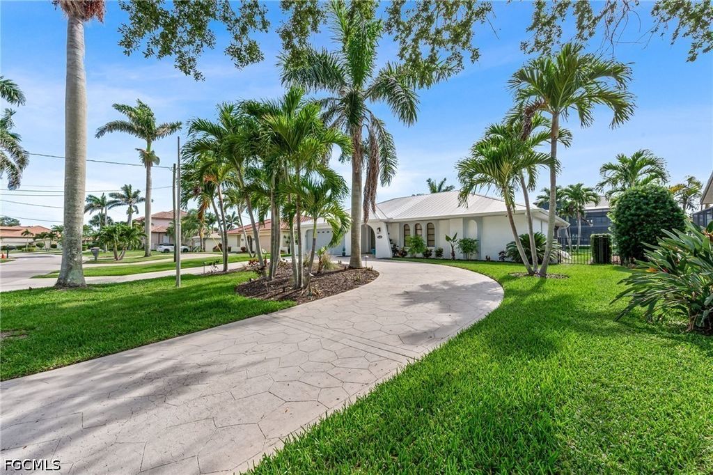 5630 Riverside DR, Cape Coral, FL 33904