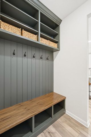 225 El Capitan LOOP, Dripping Springs, TX 78620