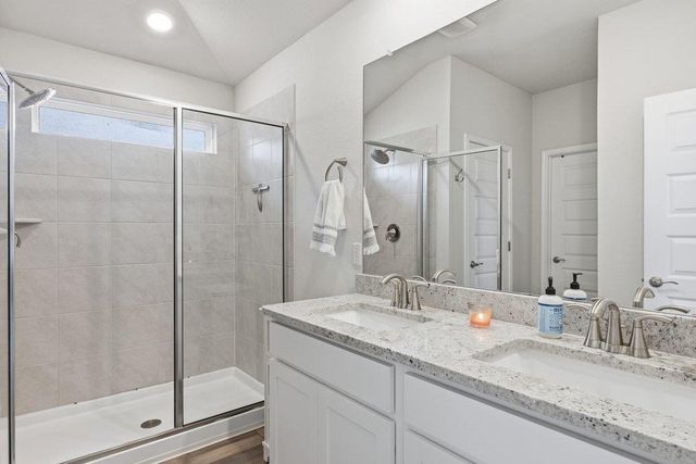 225 El Capitan LOOP, Dripping Springs, TX 78620