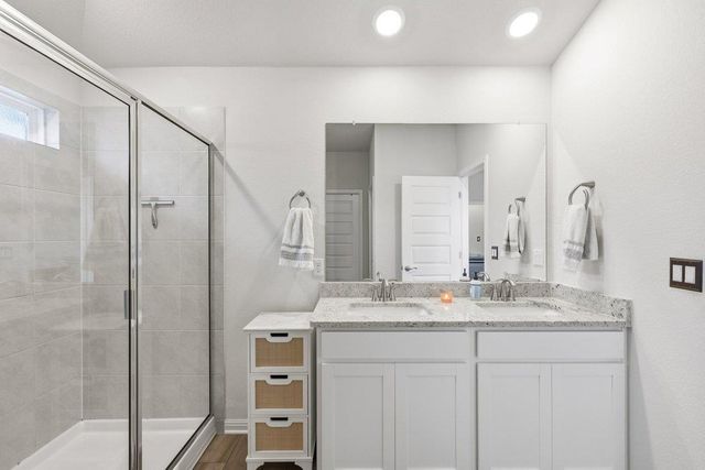 225 El Capitan LOOP, Dripping Springs, TX 78620