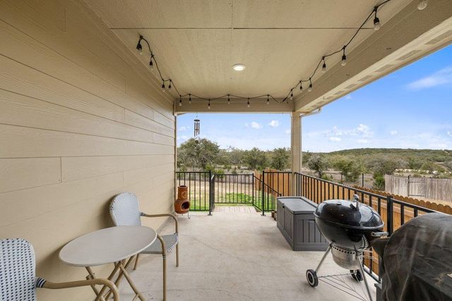 225 El Capitan LOOP, Dripping Springs, TX 78620
