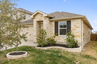225 El Capitan LOOP, Dripping Springs, TX 78620