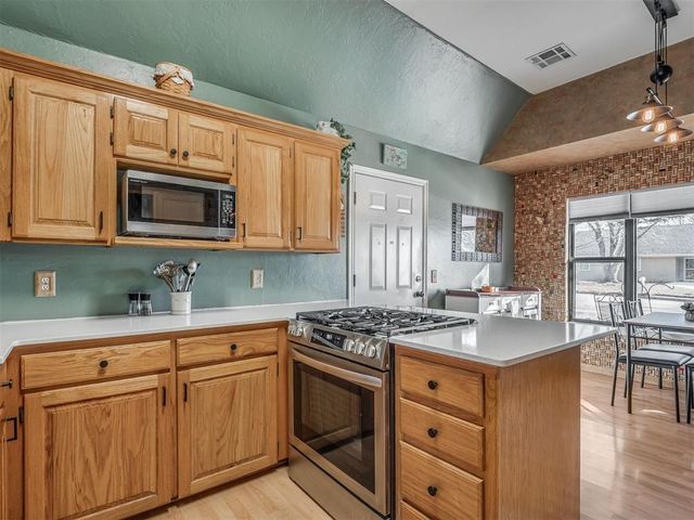 2724 Quail Ridge Street, Stillwater, OK 74074