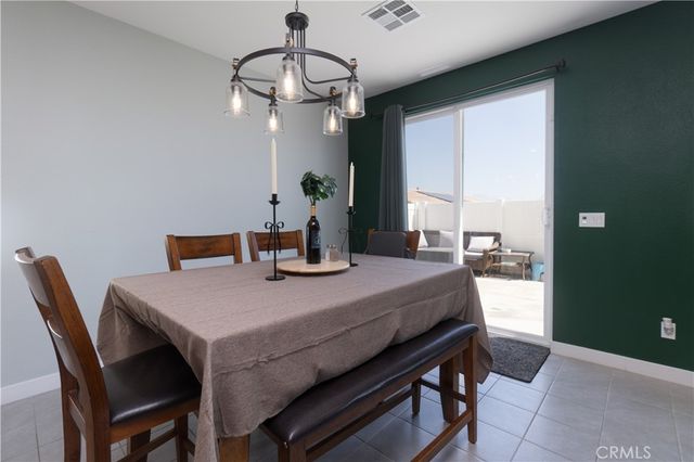 561 Yukon Road, Rialto, CA 92377