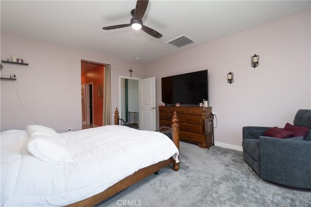 561 Yukon Road, Rialto, CA 92377