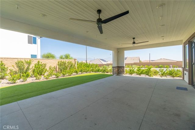 561 Yukon Road, Rialto, CA 92377