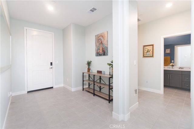 561 Yukon Road, Rialto, CA 92377