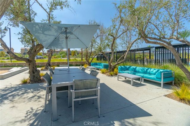 561 Yukon Road, Rialto, CA 92377