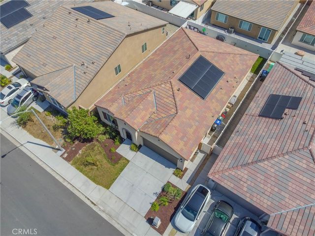 561 Yukon Road, Rialto, CA 92377