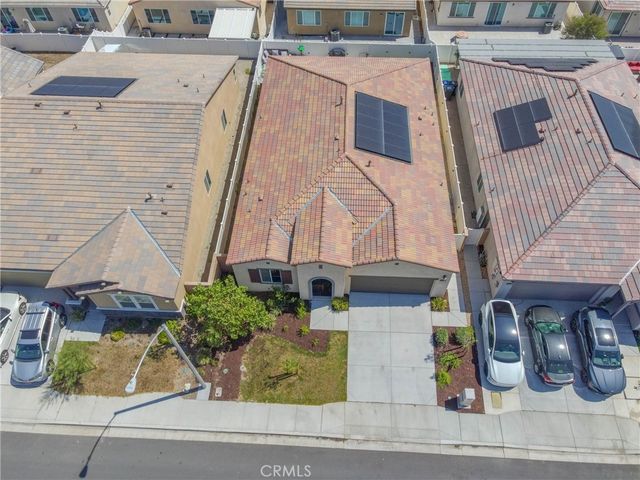 561 Yukon Road, Rialto, CA 92377