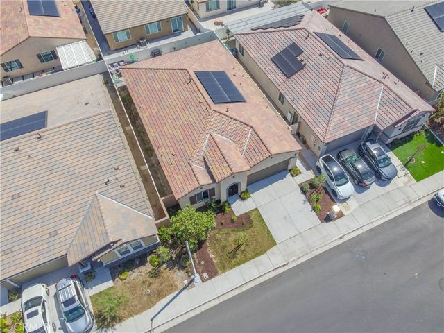 561 Yukon Road, Rialto, CA 92377