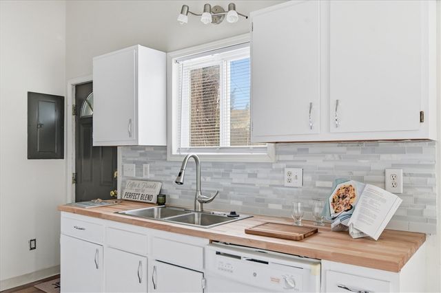 59 Johnson Street, Ypsilanti, MI 48198