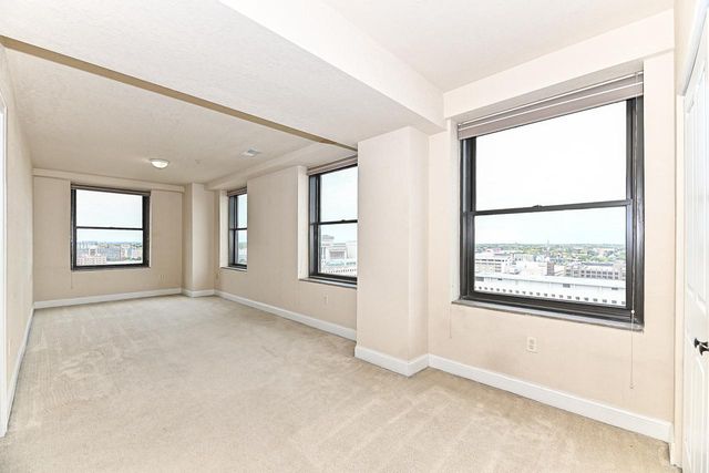 606 W Wisconsin AVENUE #1702, Milwaukee, WI 53203