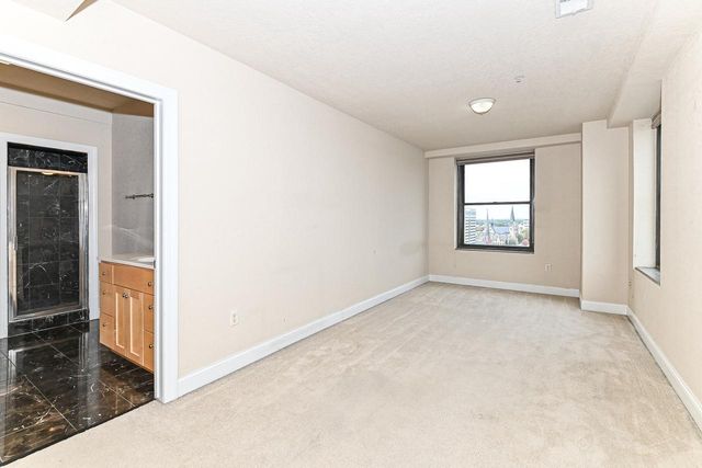 606 W Wisconsin AVENUE #1702, Milwaukee, WI 53203