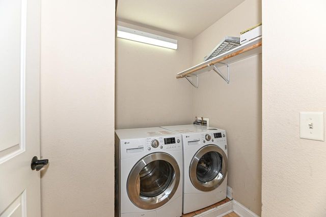 606 W Wisconsin AVENUE #1702, Milwaukee, WI 53203