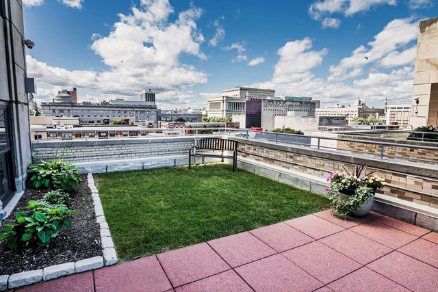 606 W Wisconsin AVENUE #1702, Milwaukee, WI 53203