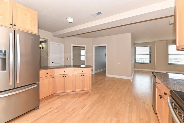 606 W Wisconsin AVENUE #1702, Milwaukee, WI 53203