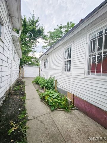 24 Sweet Avenue, Buffalo, NY 14212