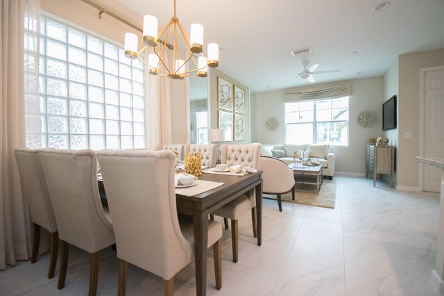 14426 Emerald Pl Way, Delray Beach, FL 33484