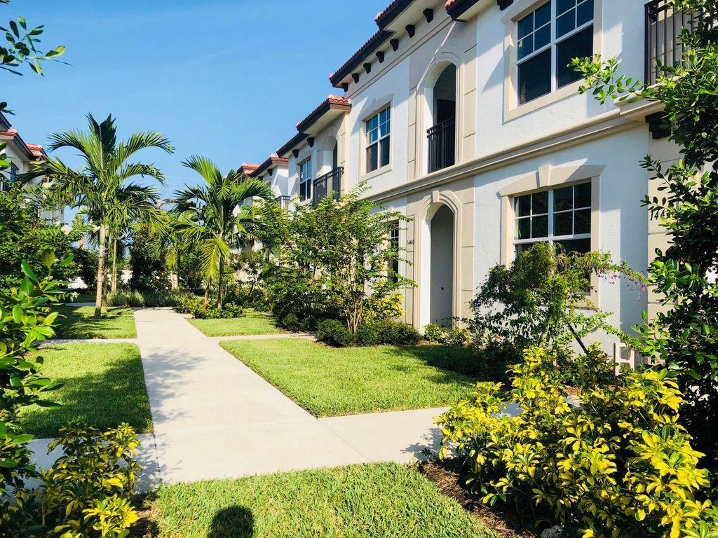 14426 Emerald Pl Way, Delray Beach, FL 33484