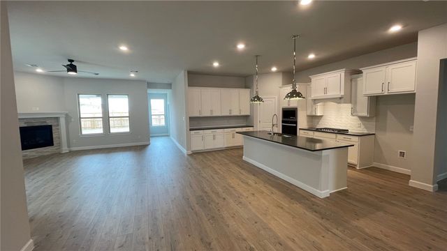 15187 Ty Marshall Ct, College Station, TX 77845