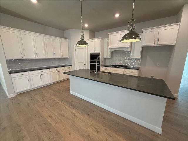 15187 Ty Marshall Ct, College Station, TX 77845