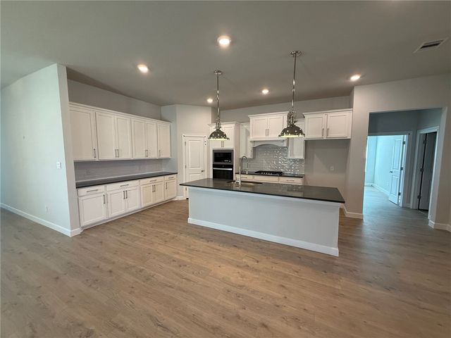 15187 Ty Marshall Ct, College Station, TX 77845