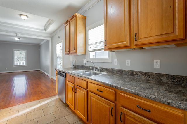 619 N Holly Street, Chattanooga, TN 37404