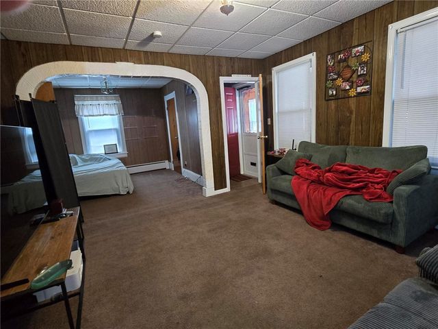 33 Winthrop Avenue, Pawtucket, RI 02861