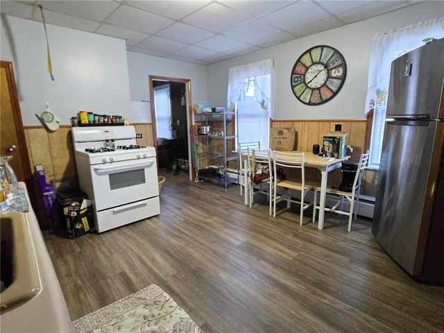 33 Winthrop Avenue, Pawtucket, RI 02861