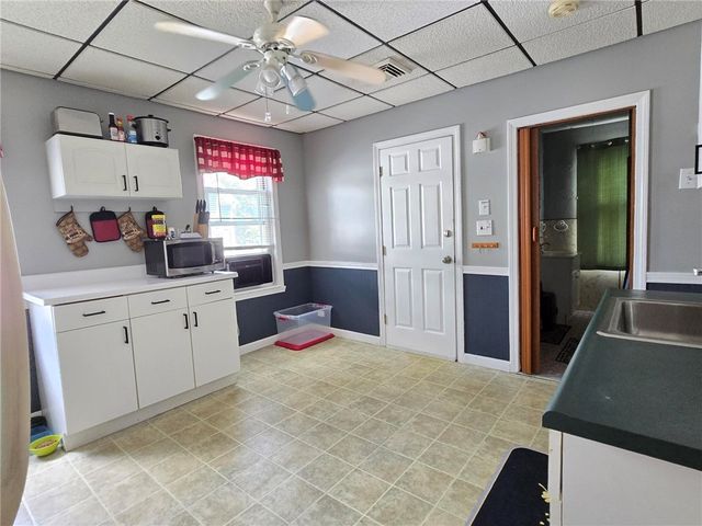 33 Winthrop Avenue, Pawtucket, RI 02861