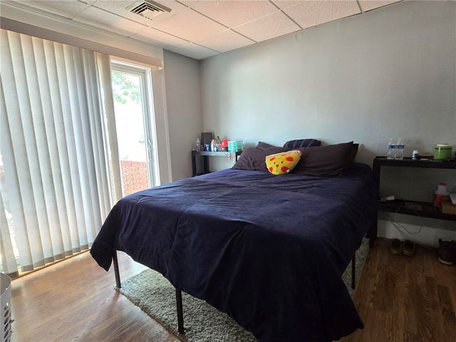 33 Winthrop Avenue, Pawtucket, RI 02861