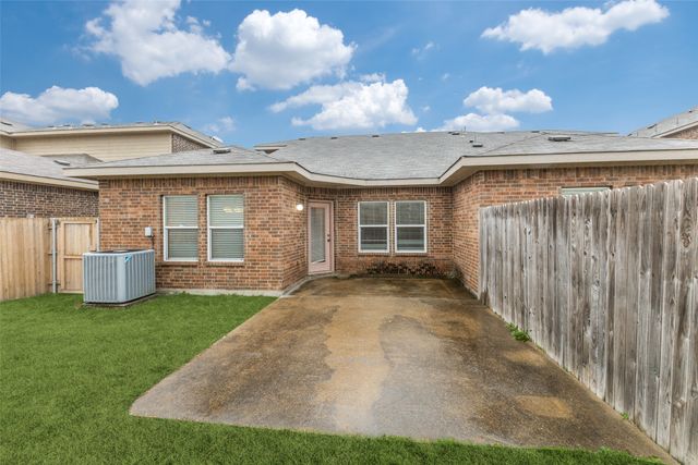 2217 Stonebrook Lane, Mesquite, TX 75181