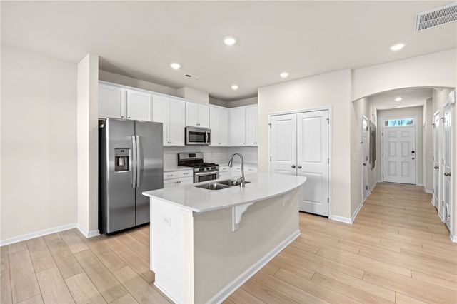 452 Bee Cove Way, Pendleton, SC 29670