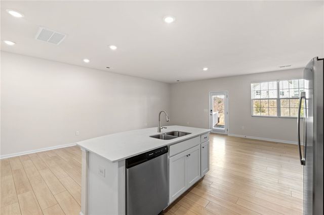 452 Bee Cove Way, Pendleton, SC 29670