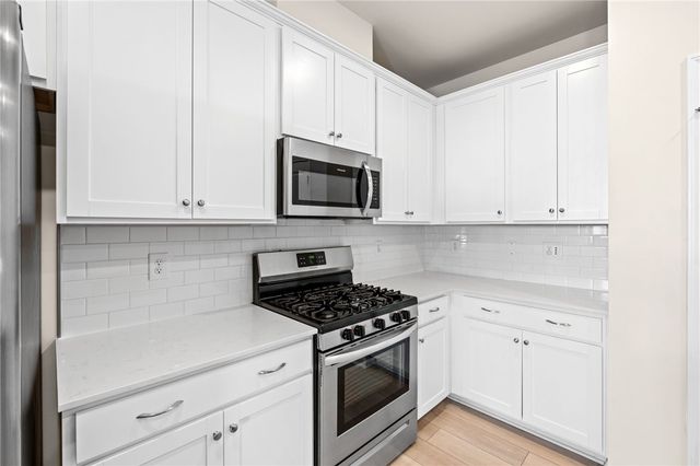 452 Bee Cove Way, Pendleton, SC 29670