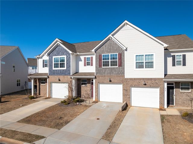 452 Bee Cove Way, Pendleton, SC 29670