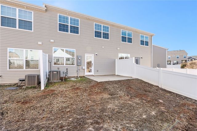 452 Bee Cove Way, Pendleton, SC 29670