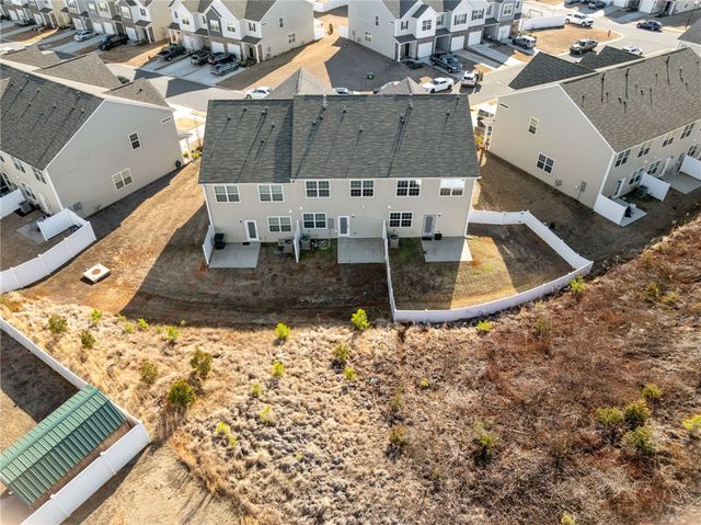 452 Bee Cove Way, Pendleton, SC 29670