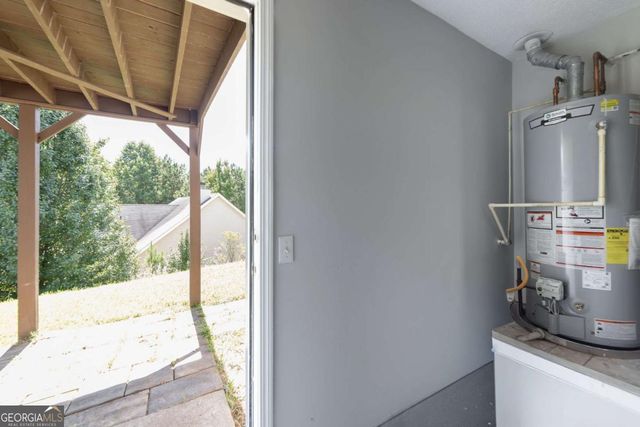 4378 Lodgeview Place, Douglasville, GA 30135