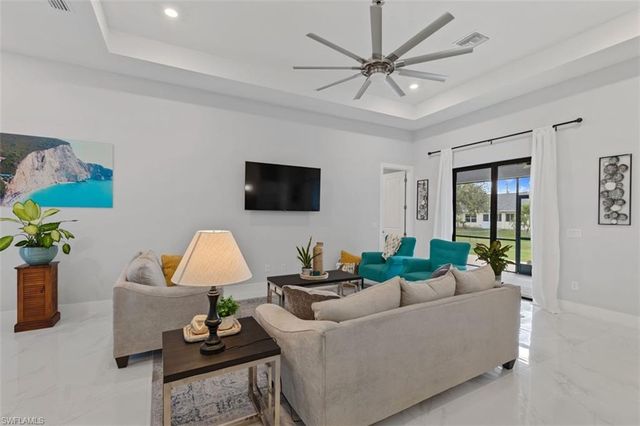 2709 6th ST W, Lehigh Acres, FL 33971