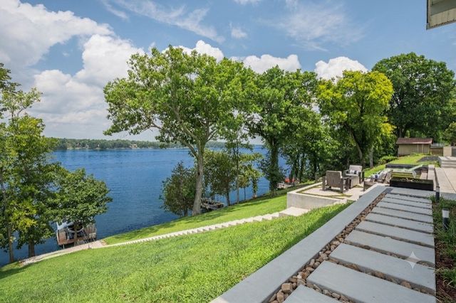 389 Green Harbor Rd, Old Hickory, TN 37138