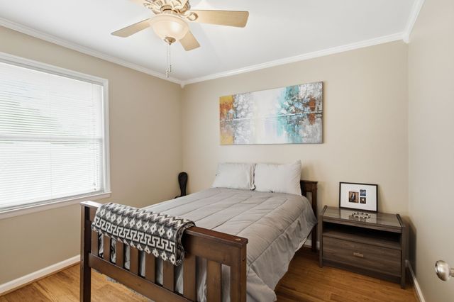 389 Green Harbor Rd, Old Hickory, TN 37138