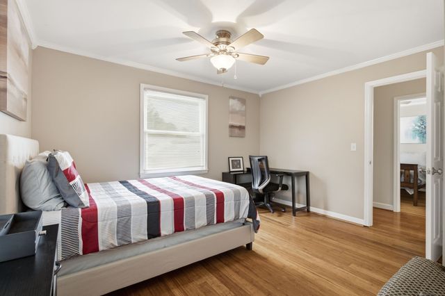 389 Green Harbor Rd, Old Hickory, TN 37138