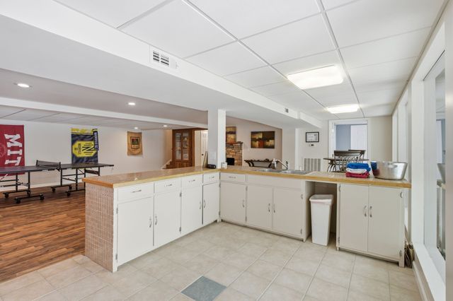 389 Green Harbor Rd, Old Hickory, TN 37138