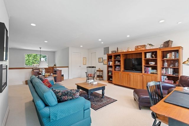 39 Davis Brook Drive 39, Natick, MA 01760