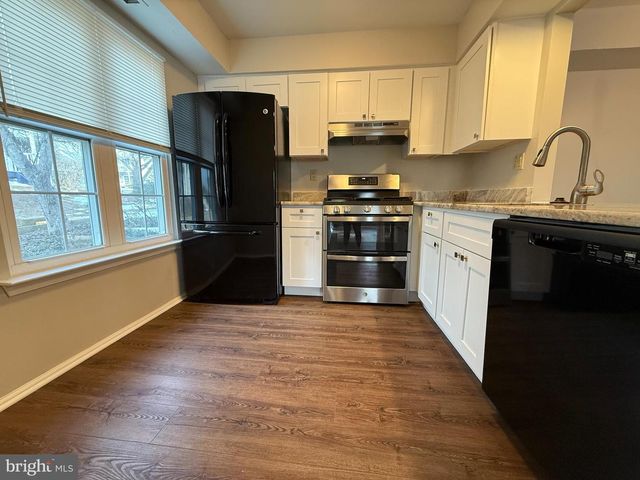 1707 SOCIETY PL, Newtown, PA 18940